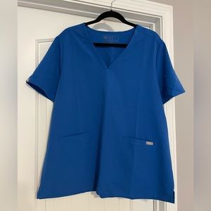 FIGS Casma three pocket scrub top, Royal Blue, size XXL